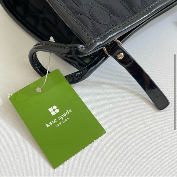 Kate Spade Lennox Hill Noel Medium Heddy Cosmetics Bag in Black New with tags! - Picture 3 of 13